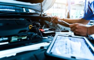 Les points essentiels pour structurer efficacement une activité auto avec des outils digitaux complets