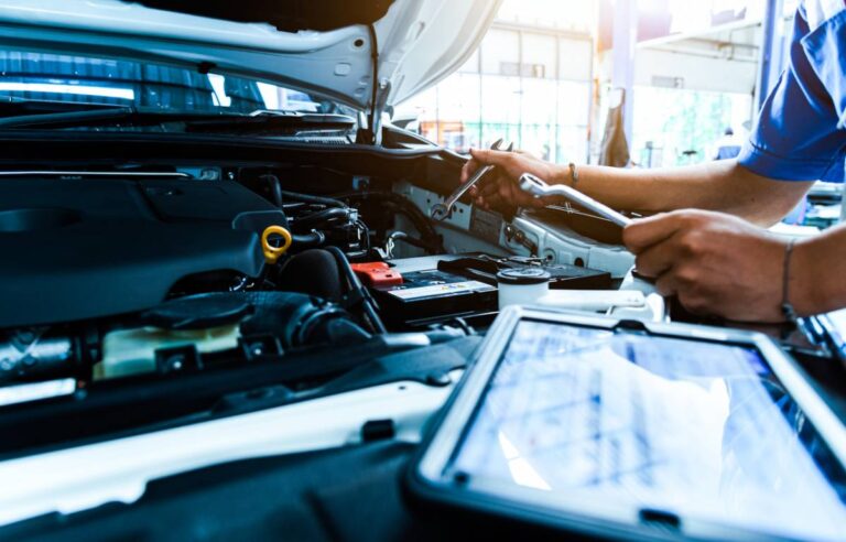 Les points essentiels pour structurer efficacement une activité auto avec des outils digitaux complets