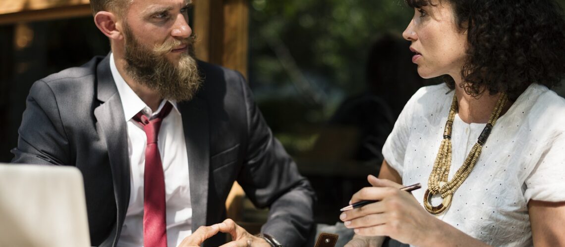 Pourquoi les entreprises en croissance adoptent un RH externalisé ?